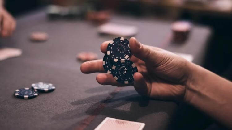 Khi nào nên Donk Bet Poker